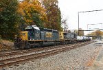 CSX SD40-2 #8395 on Q300-28